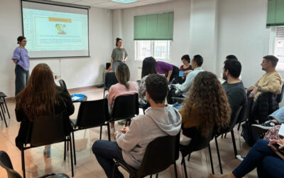 El Programa de Medio Abierto de Madrid organiza cuatro talleres de prevención del ciberacoso y los riesgos online para jóvenes, padres, madres y profesionales